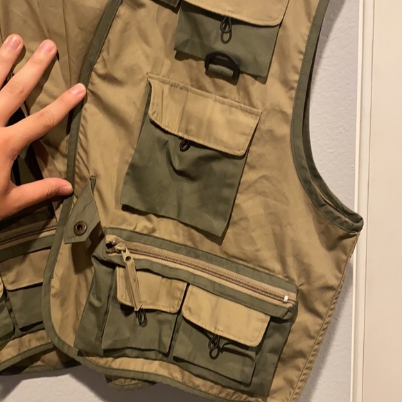 Sportsman’s Warehouse Outfitter Vest - Picture 3 of 4